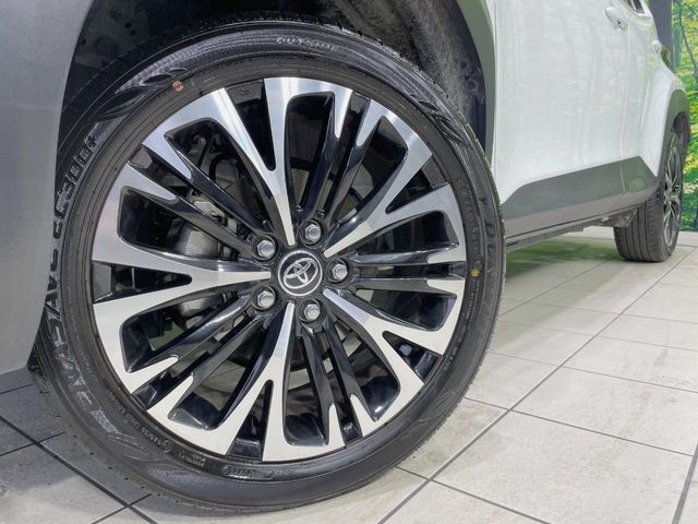 TOYOTA YARIS CROSS HYBRID 2025