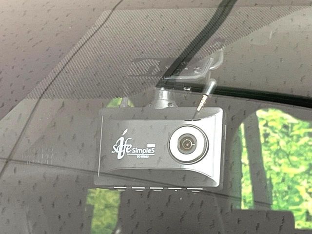 TOYOTA VOXY HYBRID 2021