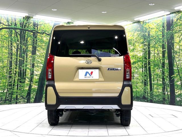 DAIHATSU TANTO FAN CROSS 4WD 2023