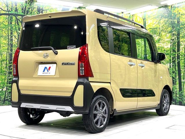 DAIHATSU TANTO FAN CROSS 4WD 2023