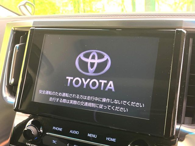 TOYOTA ALPHARD 2022