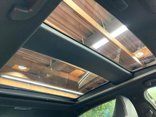 TOYOTA CROWN CROSSOVER 2024