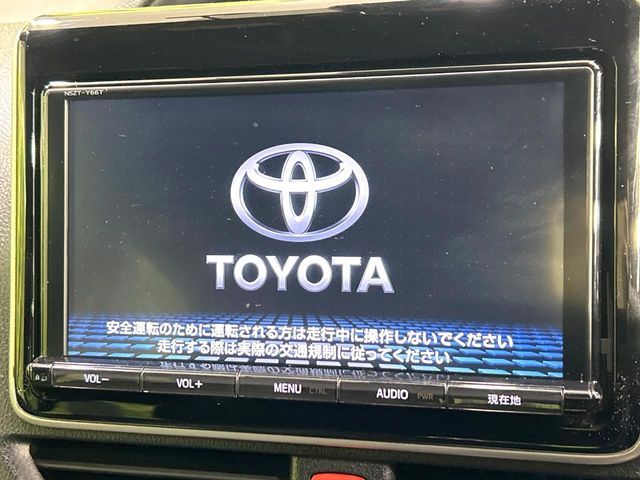 TOYOTA NOAH 2017