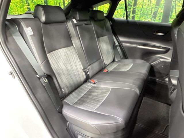 TOYOTA HARRIER HYBRID 2023