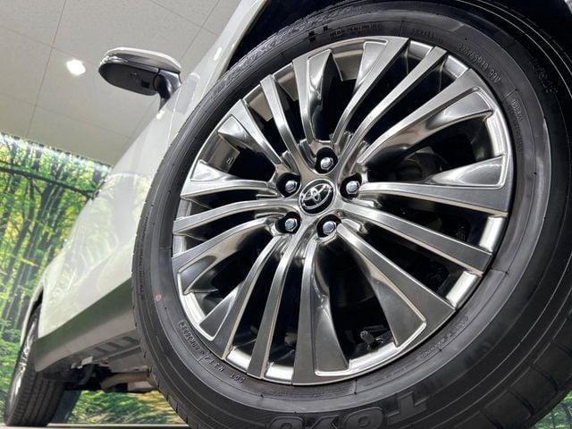 TOYOTA HARRIER HYBRID 2023