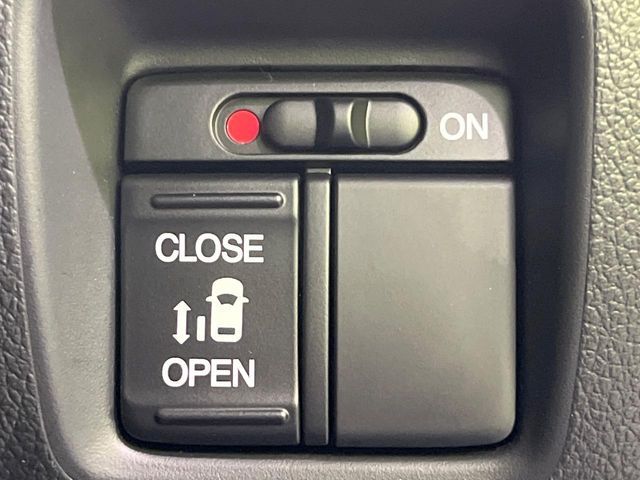 HONDA N BOX CUSTOM 2017