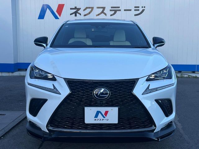 TOYOTA LEXUS NX300h AWD 2019