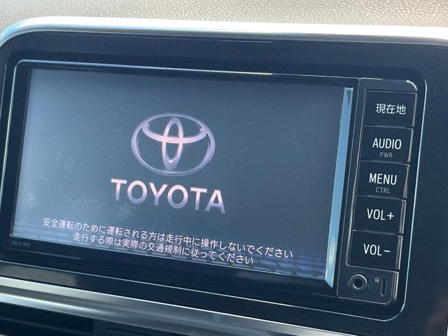 TOYOTA SIENTA HYBRID 2017