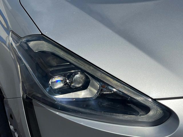 TOYOTA SIENTA HYBRID 2017