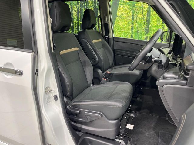 NISSAN SERENA  WG 4WD 2023