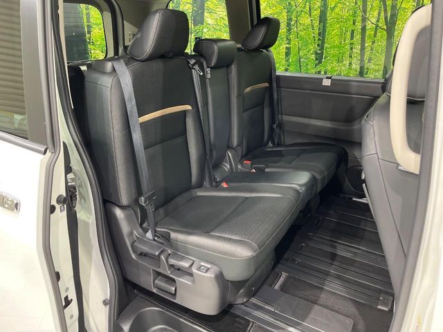 NISSAN SERENA  WG 4WD 2023