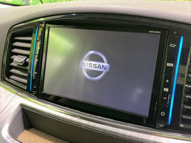 NISSAN ELGRAND  4WD 2015