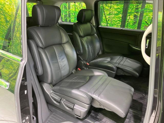 NISSAN ELGRAND  4WD 2015