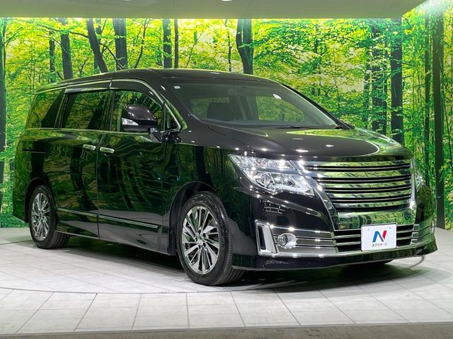 NISSAN ELGRAND  4WD 2015