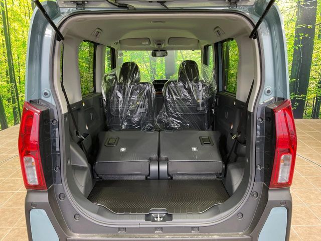 DAIHATSU TANTO FAN CROSS 2024