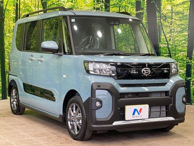 DAIHATSU TANTO FAN CROSS 2024