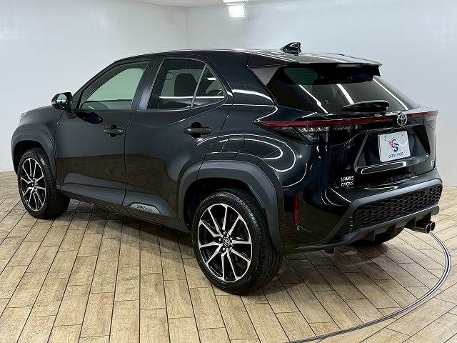 TOYOTA YARIS CROSS 2023