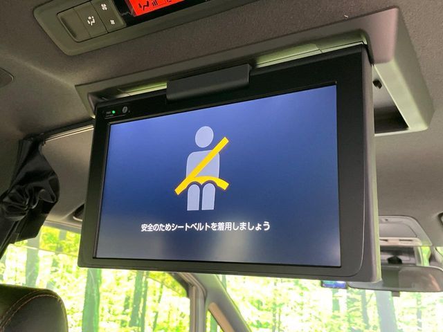 TOYOTA VOXY HYBRID 2020