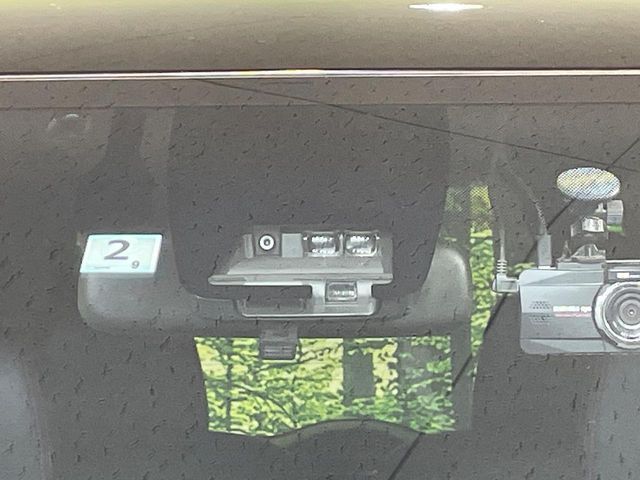 TOYOTA VOXY HYBRID 2020