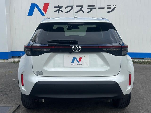 TOYOTA YARIS CROSS 2023