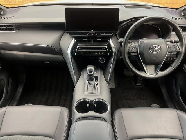 TOYOTA HARRIER 4WD 2024