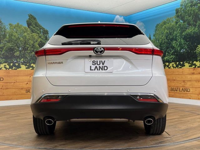 TOYOTA HARRIER 4WD 2024