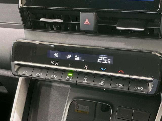 TOYOTA NOAH HYBRID 2022