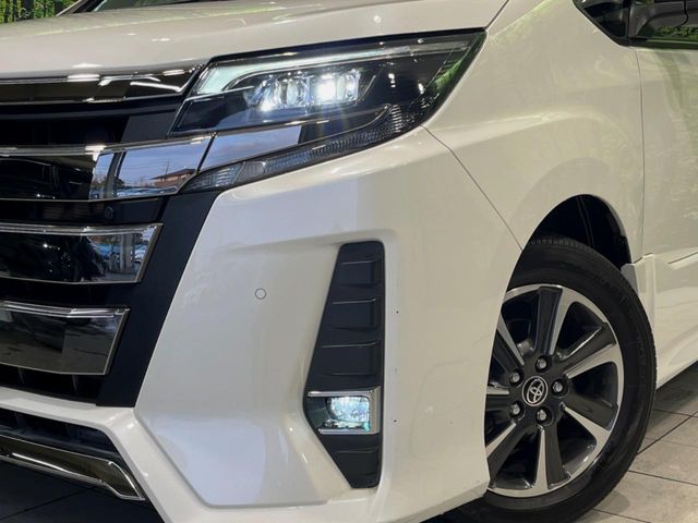TOYOTA NOAH 2021