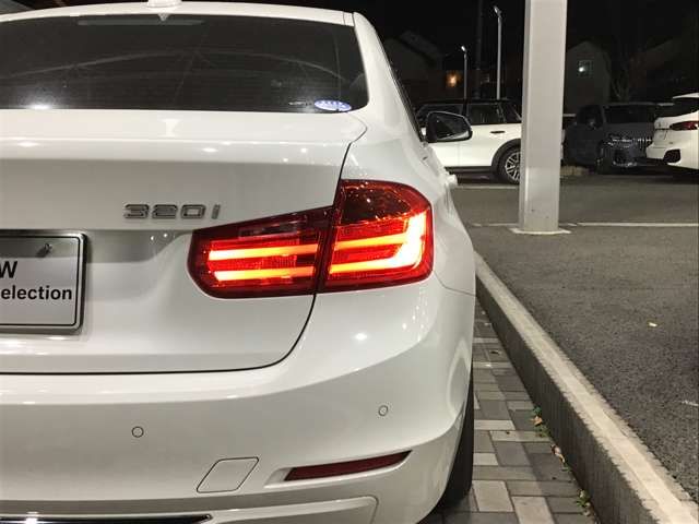 BMW BMW 3series sedan 2012