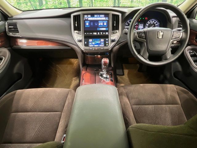 TOYOTA CROWN sedan 2013