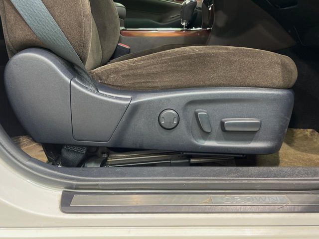 TOYOTA CROWN sedan 2013