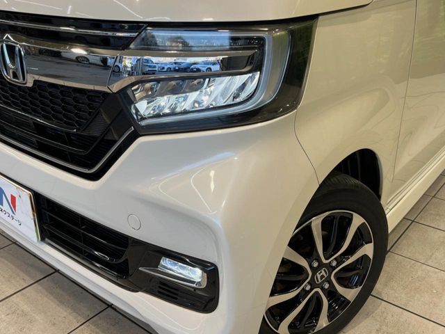 HONDA N BOX CUSTOM 2018