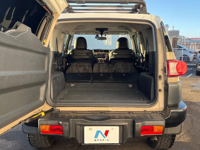 TOYOTA FJ CRUISER 4WD 2017