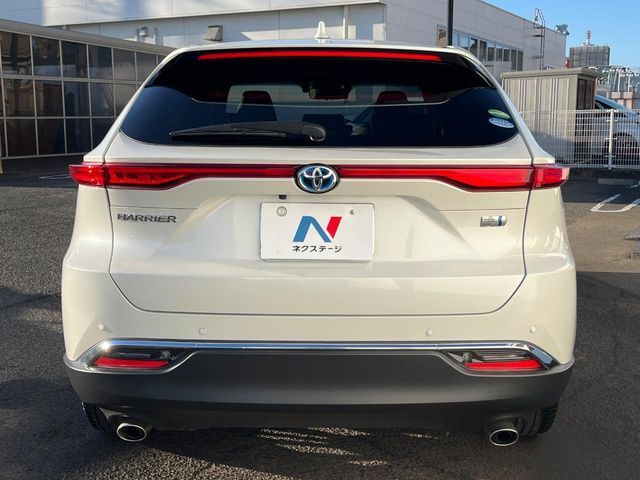 TOYOTA HARRIER HYBRID 2020