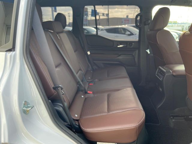 TOYOTA LANDCRUISER 250 2024