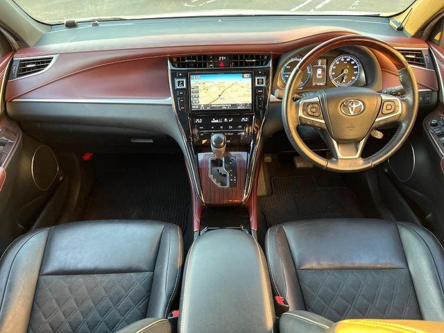 TOYOTA HARRIER HYBRID 2016