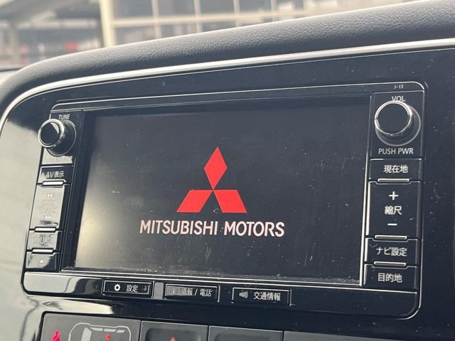 MITSUBISHI OUTLANDER PHEV 2015