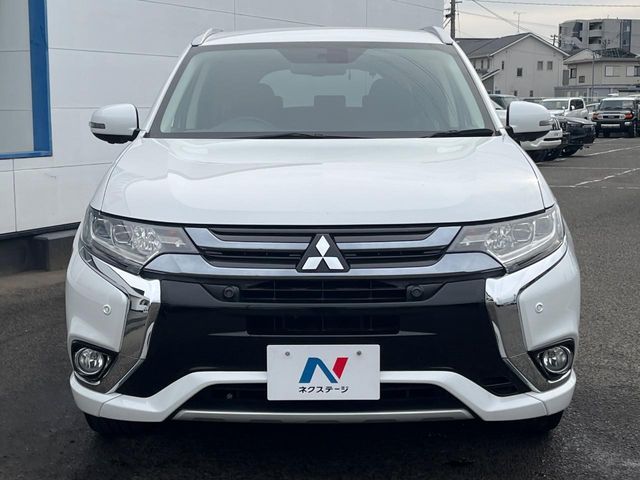 MITSUBISHI OUTLANDER PHEV 2015