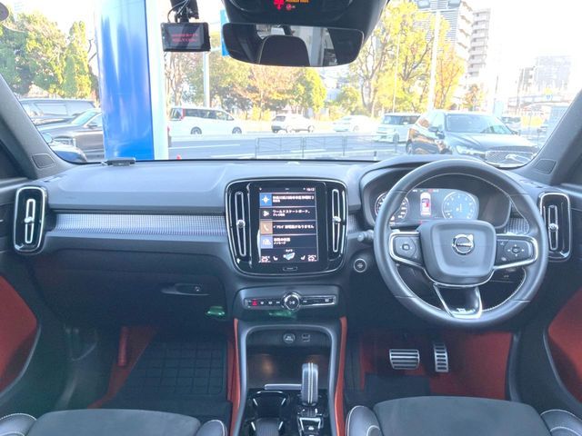 VOLVO VOLVO XC40 2020