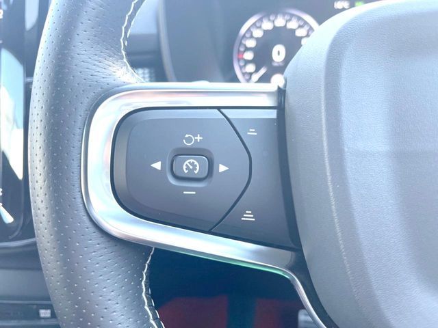 VOLVO VOLVO XC40 2020