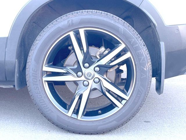 VOLVO VOLVO XC40 2020