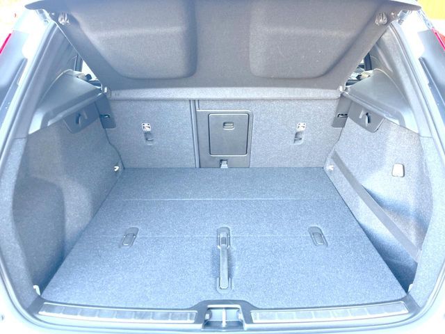 VOLVO VOLVO XC40 2020