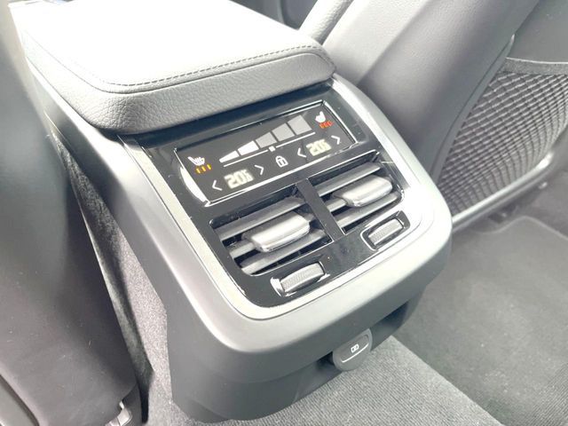 VOLVO VOLVO V60 2021