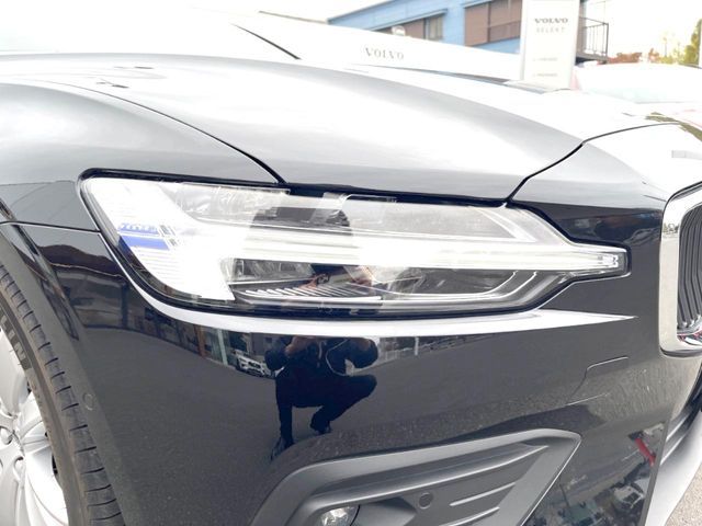 VOLVO VOLVO V60 2021