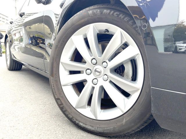 VOLVO VOLVO V60 2021