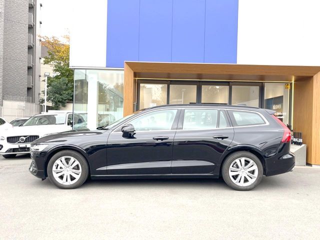 VOLVO VOLVO V60 2021