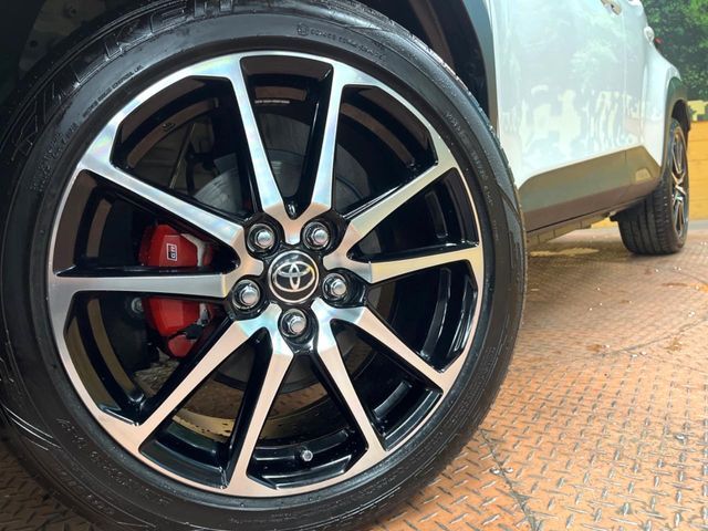 TOYOTA YARIS CROSS HYBRID 2024