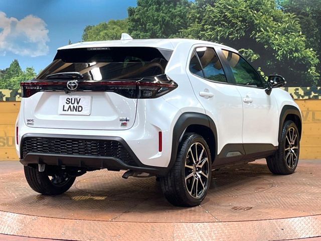 TOYOTA YARIS CROSS HYBRID 2024