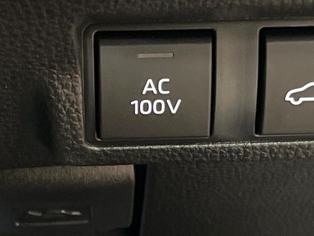 TOYOTA COROLLA CROSS HYBRID 2024