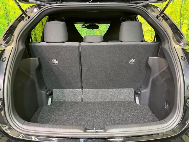 TOYOTA YARIS HYBRID 2021